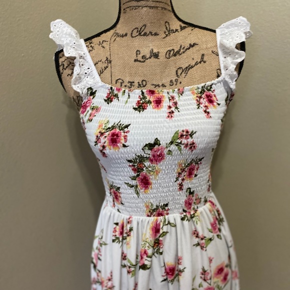 ADED ROSE. RUST FLORALS DRESS MODER - Picture 4 of 7